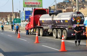 TRANSPORTE DE CARGA PESADA PELIGROSA